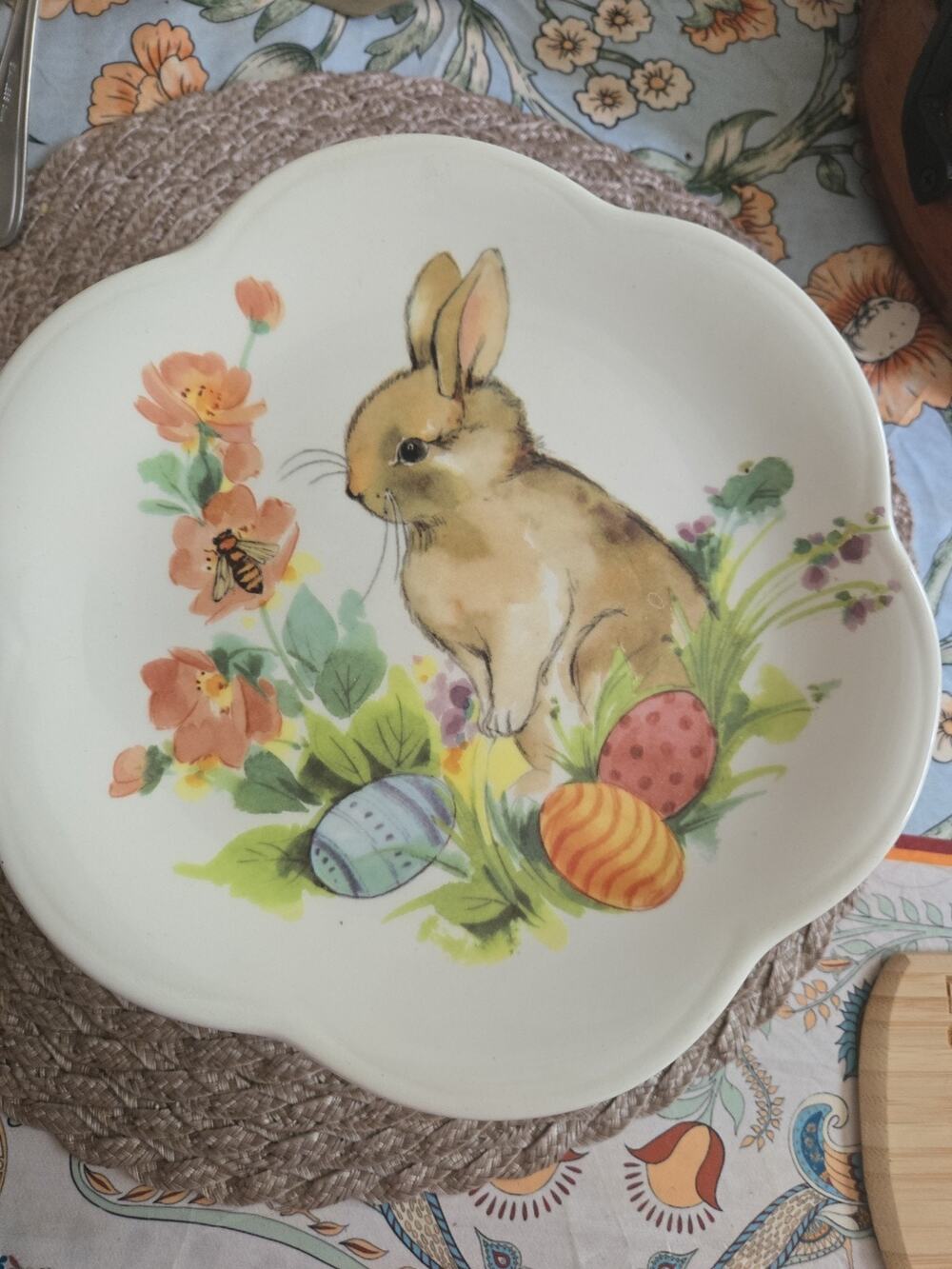 Effetti d'Arte Rabbit Pedestal Cake Stand Made In Italy